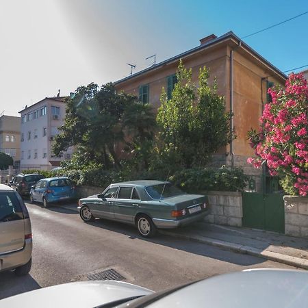 Palm Garden Apartment In Center With Big Terrace Split Exteriör bild