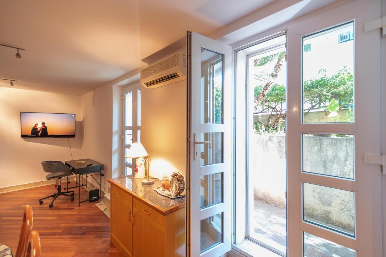 Palm Garden Apartment In Center With Big Terrace Split Exteriör bild